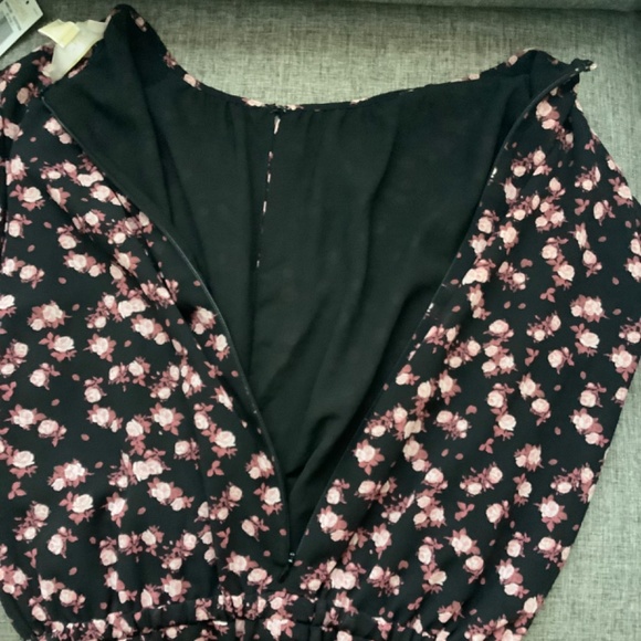 New Michael Kors Black / DstyRose Romper Size 6 - Picture 5 of 16